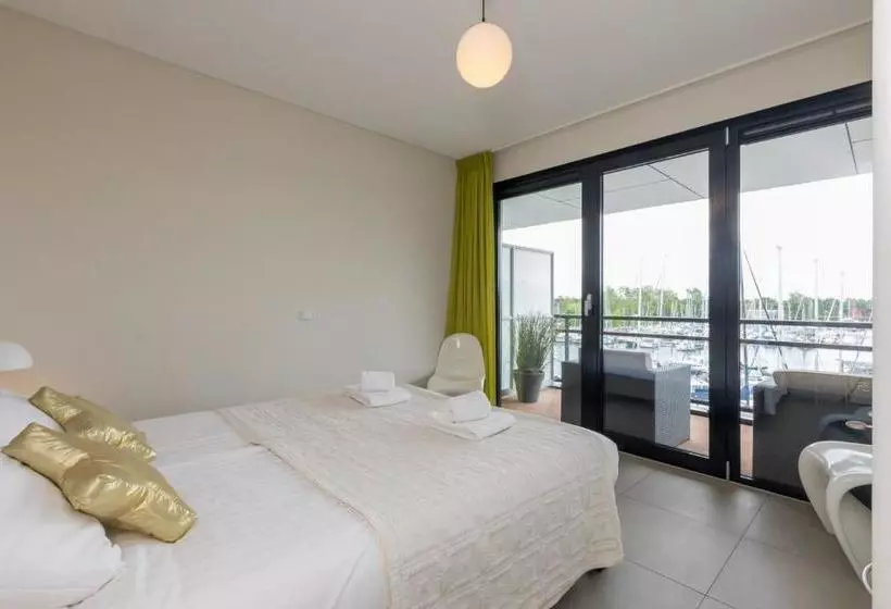 Lomakeskus Holidayappartement Muidenweg 1p Arnemuiden