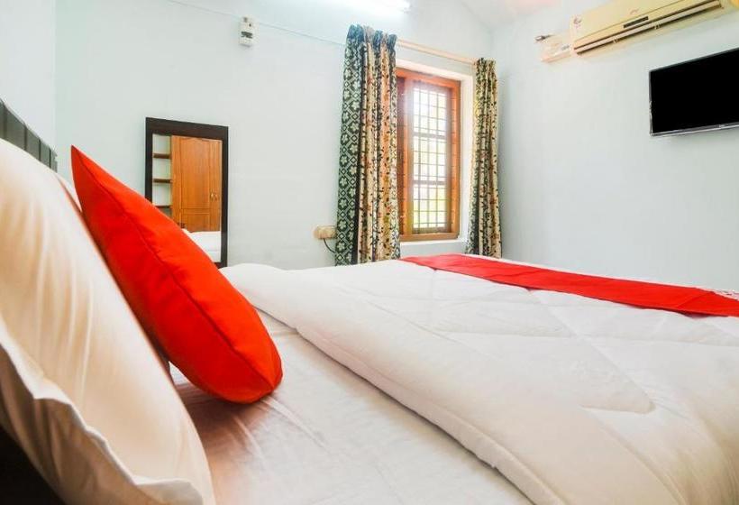 فندق Oyo 75771 Tourism Service Villa