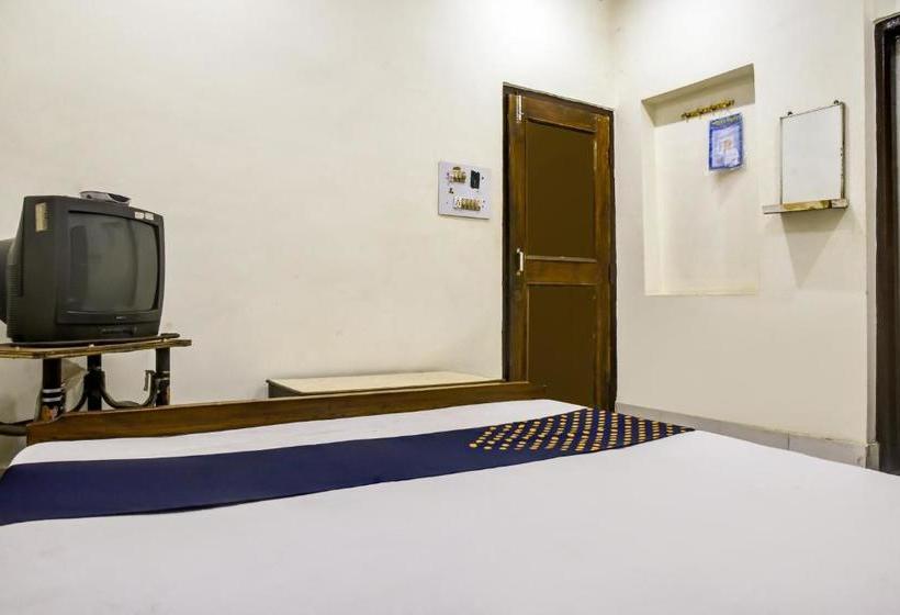 Hotel Spot On 75653 Rohit