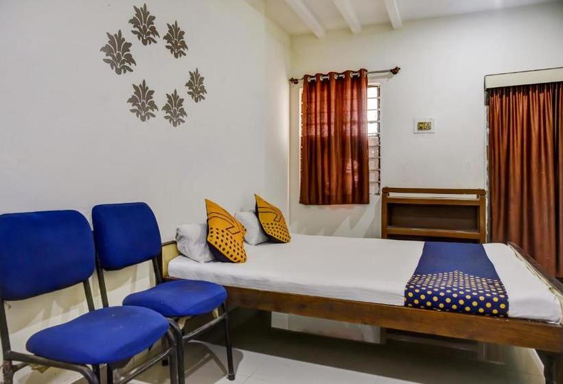 Hotel Spot On 75653 Rohit