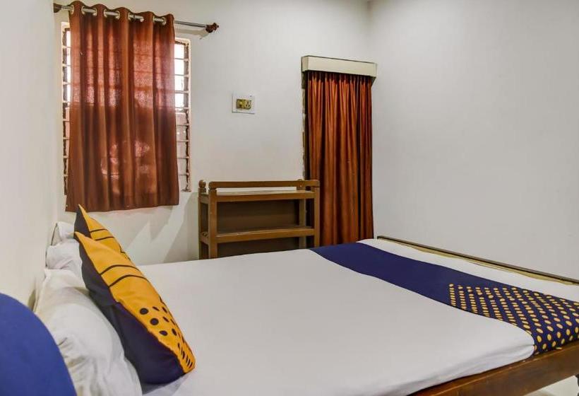 Hotel Spot On 75653 Rohit