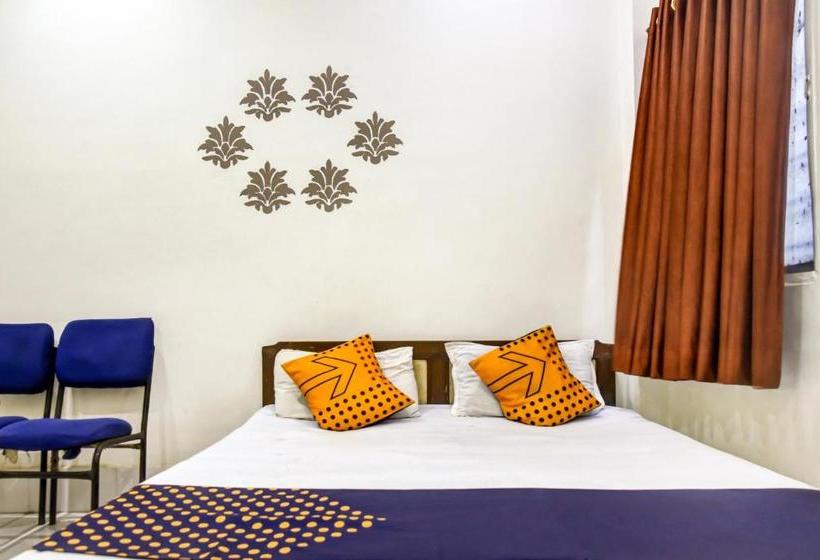 Hotel Spot On 75653 Rohit