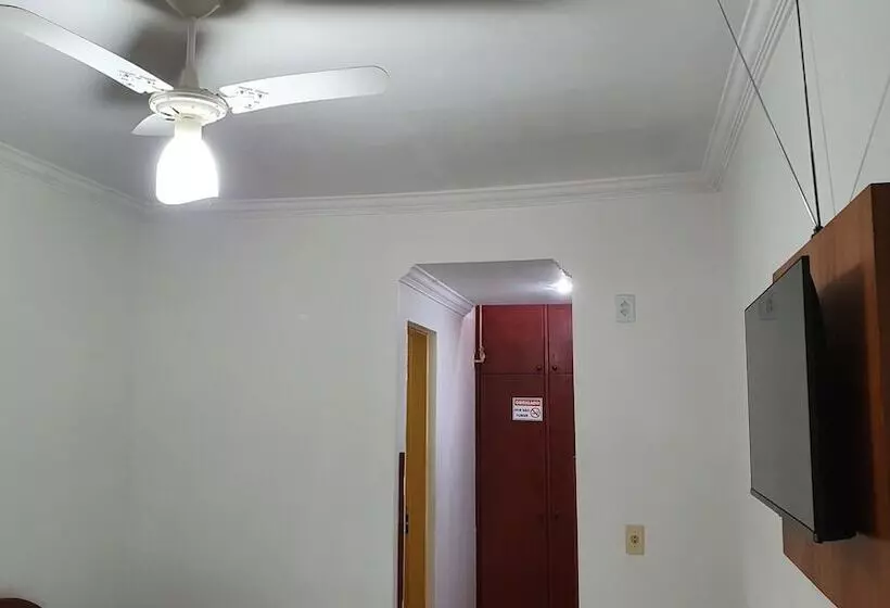 Hotelli Sta Mônica Marília