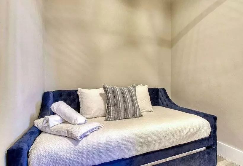 New Hotel Collection Smoky Mountains