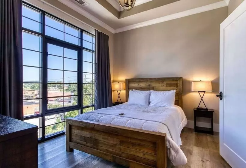 New Hotel Collection Smoky Mountains