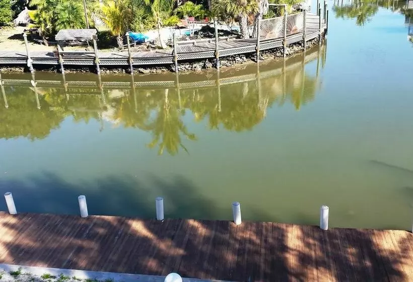 酒店 The Bay Inn At Lani Kai