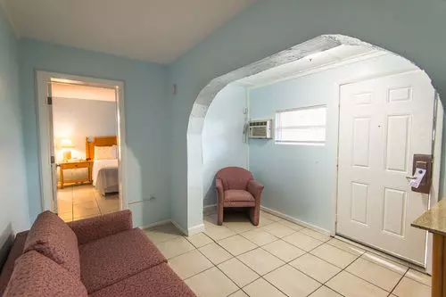 酒店 The Bay Inn At Lani Kai