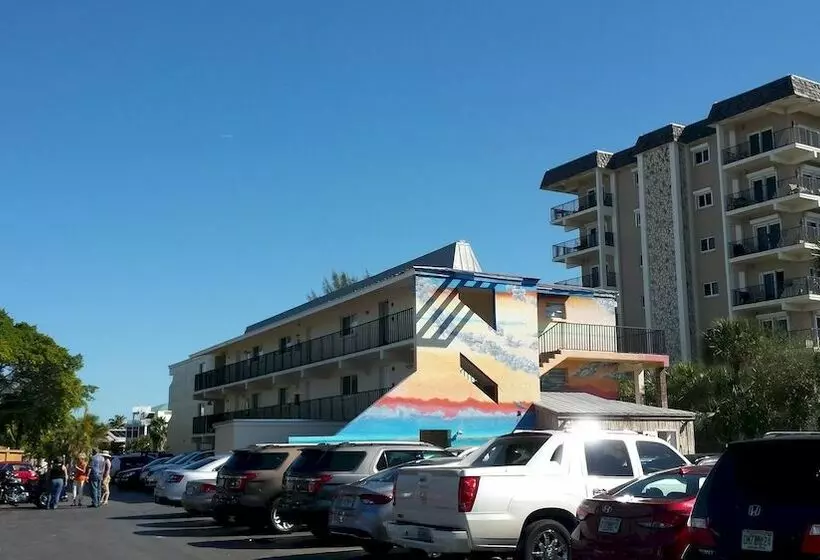 酒店 The Bay Inn At Lani Kai