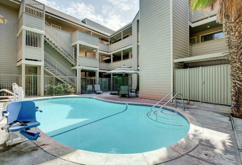 Отель Good Nite Inn Sylmar