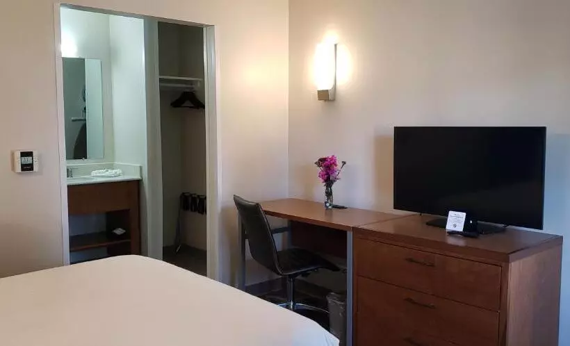 Отель Inn At Rohnert Park