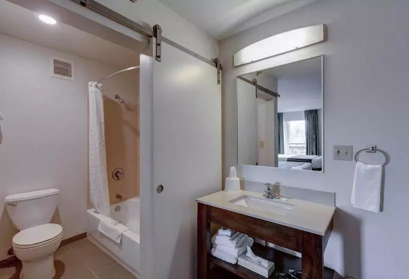 Отель Inn At Rohnert Park