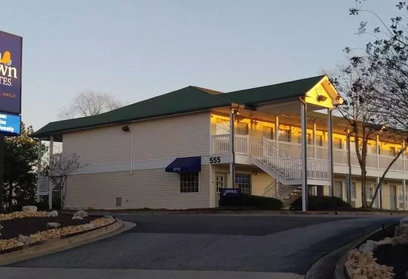 酒店 Intown Suites Extended Stay Atlanta Ga Cumming