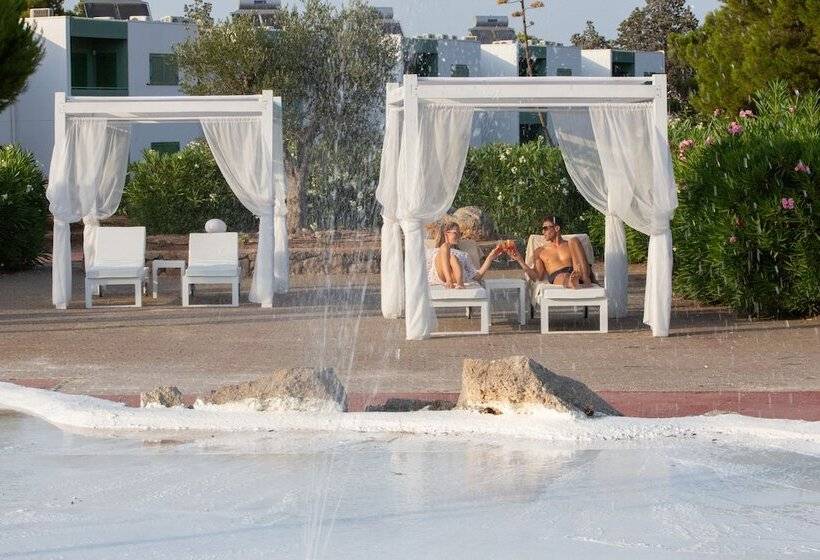 Porto Giardino, Cdshotels