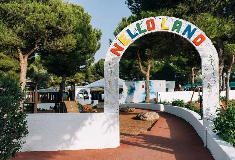 Porto Giardino, Cdshotels