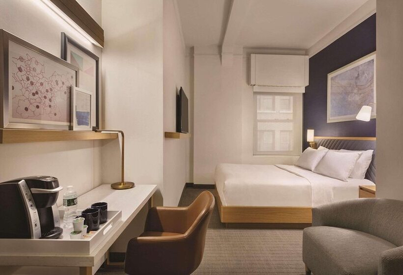 Radisson Hotel New York Wall Street