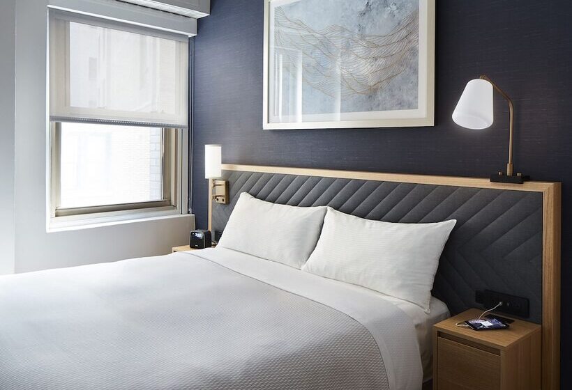 Radisson Hotel New York Wall Street