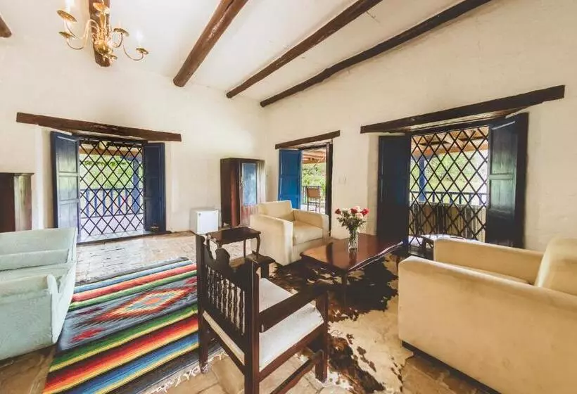 ホテル Hacienda Pisoje