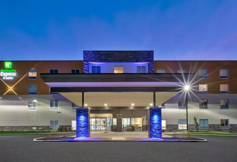 Hotelli Holiday Inn Express & Suites   Wooster, An Ihg