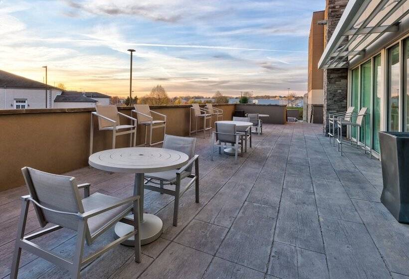 فندق Holiday Inn Express & Suites   Wooster, An Ihg