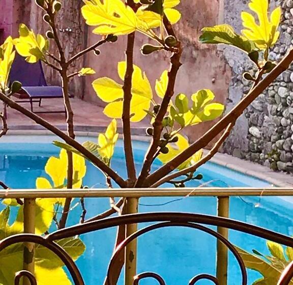 ペンション Les Cailloux Dorés