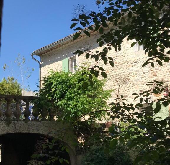 ペンション Les Cailloux Dorés