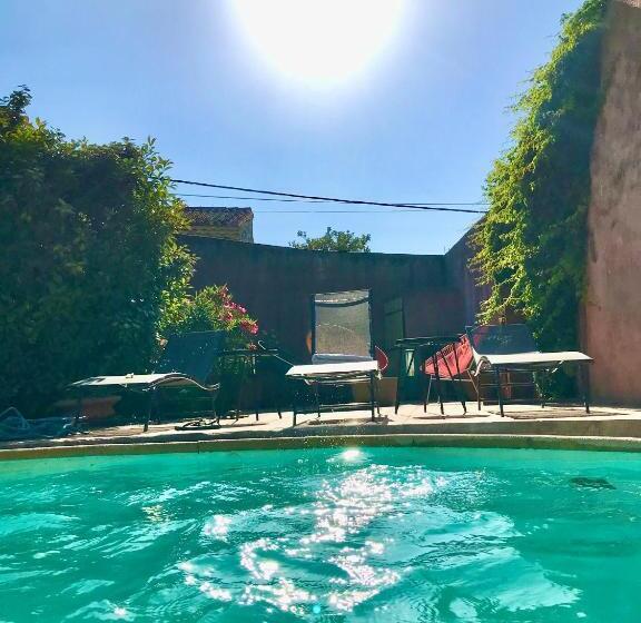 ペンション Les Cailloux Dorés