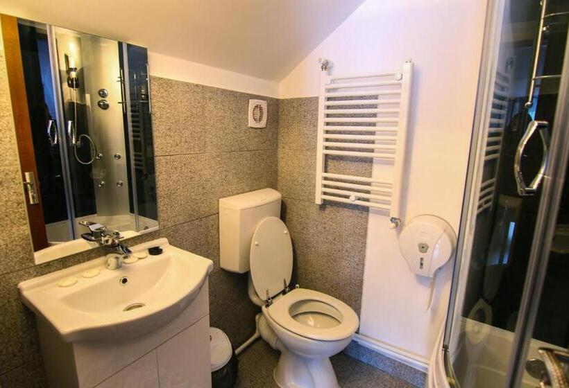 فندق Lacrima Izei