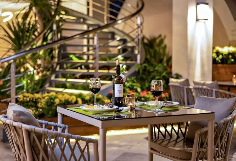 ホテル Maxx Phnom Penh Downtown By H World