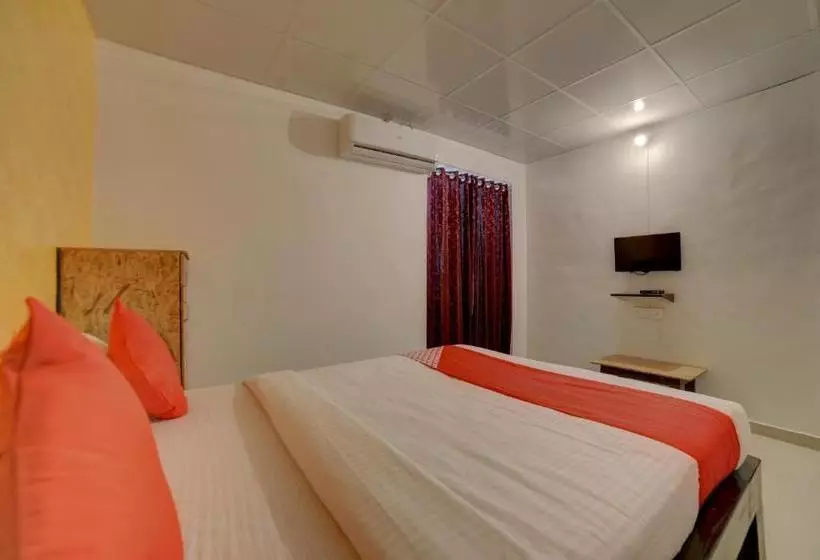 هتل Oyo 24282 Sai Lodging