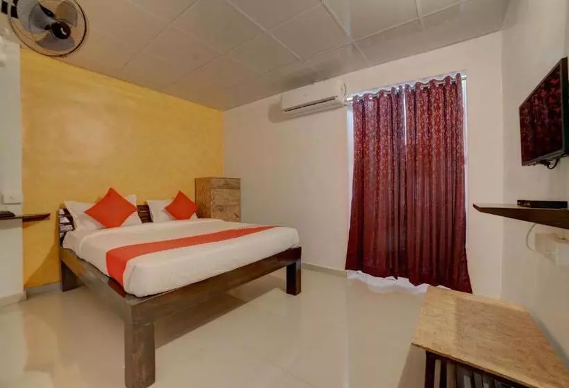 هتل Oyo 24282 Sai Lodging