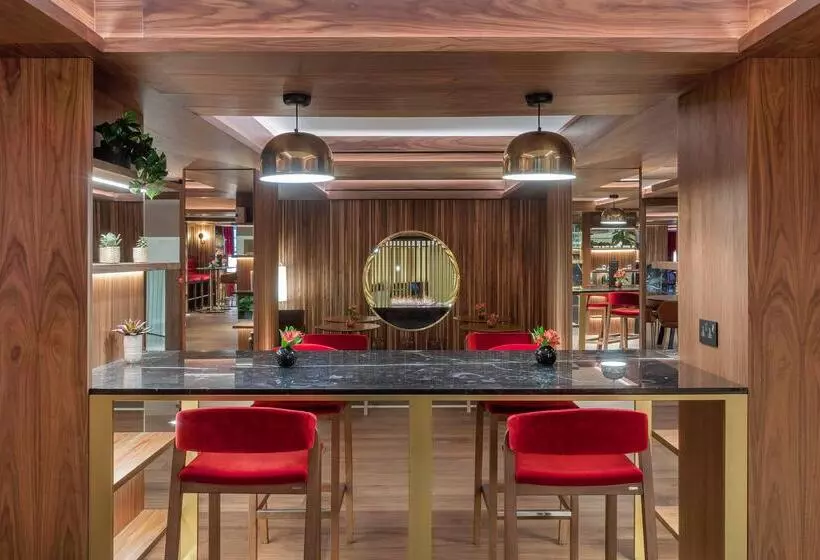 Meliá White House Hotel Apartments