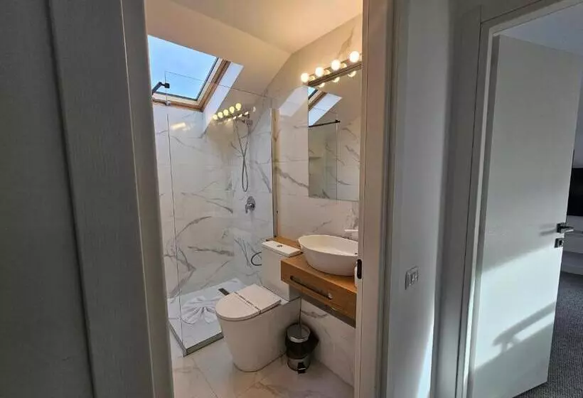 تختخواب و صبحانه Camere De Inchiriat Igloo