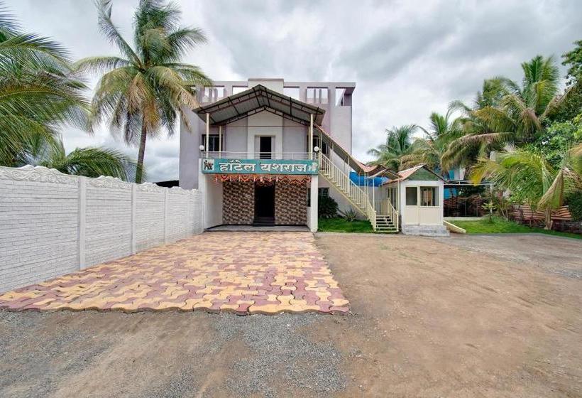 Hotel Spot On 44687  Nandini Lodging