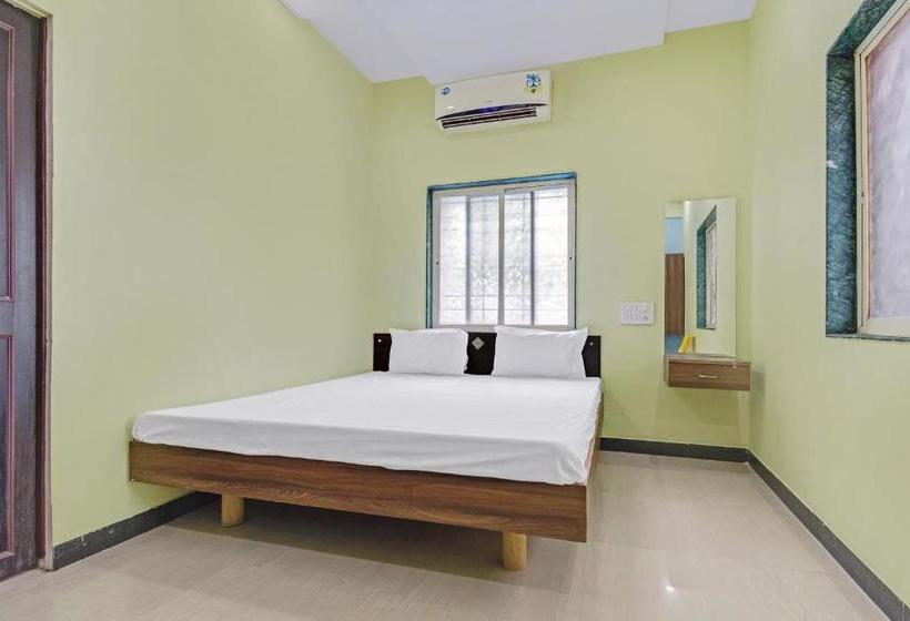 Hotel Spot On 44687  Nandini Lodging