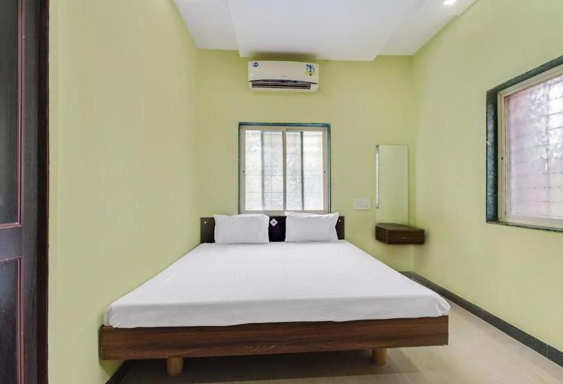Hotel Spot On 44687  Nandini Lodging