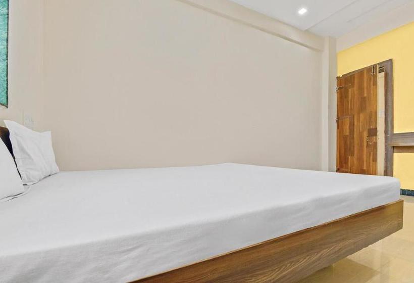 Hotel Spot On 44687  Nandini Lodging