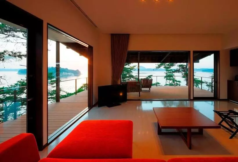 Hotelli Amakusa Tenku No Fune