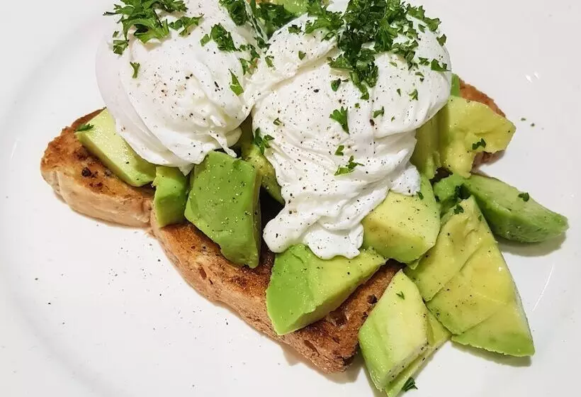 Moura Meridian Motel