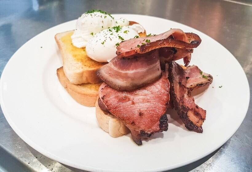 Moura Meridian Motel