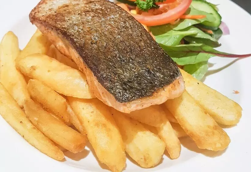 Moura Meridian Motel