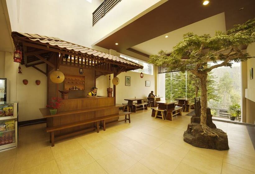 Otel Bintang Tawangmangu