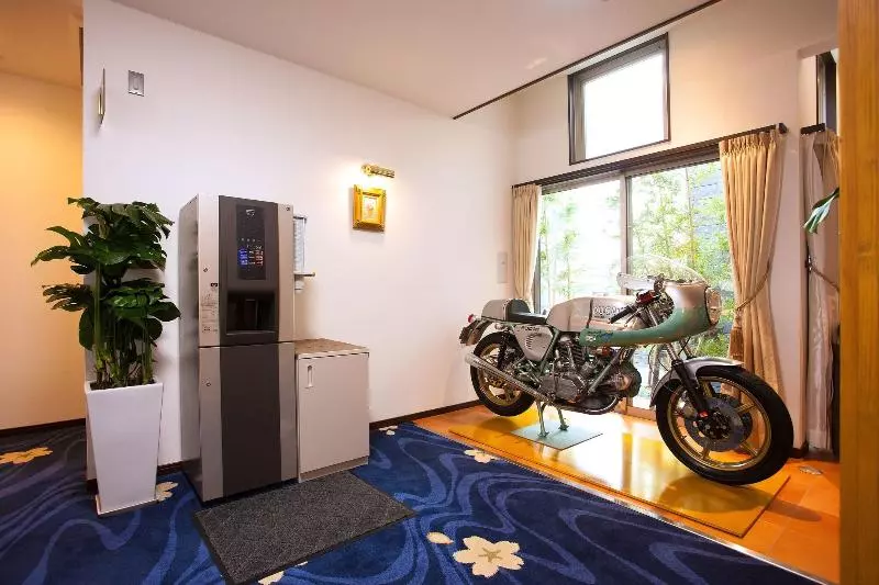 Hotelli Blissvilla Hasami