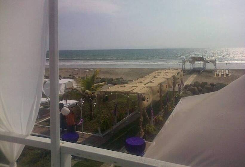 Hotel Boca Beach Resort Club