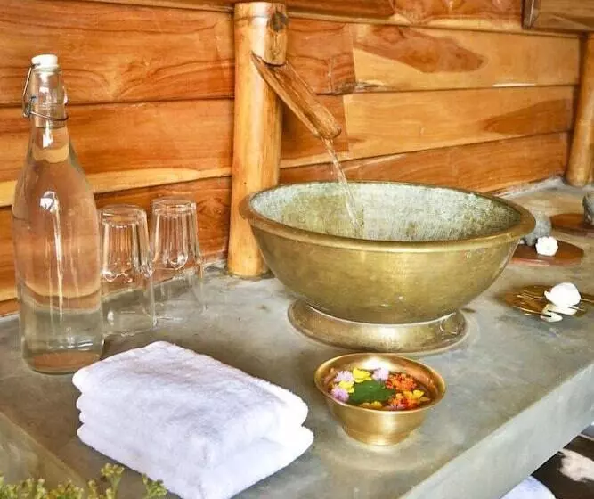 Hotelli Gal Oya Lodge