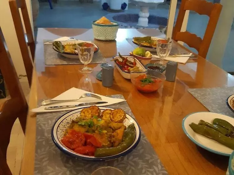 Majatalo Dar Chick Yahia