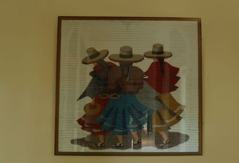 פנסיון Heina Villa Colombo