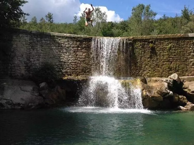 Aamiaismajoitus (B&B) Agriturismo Il Casalone