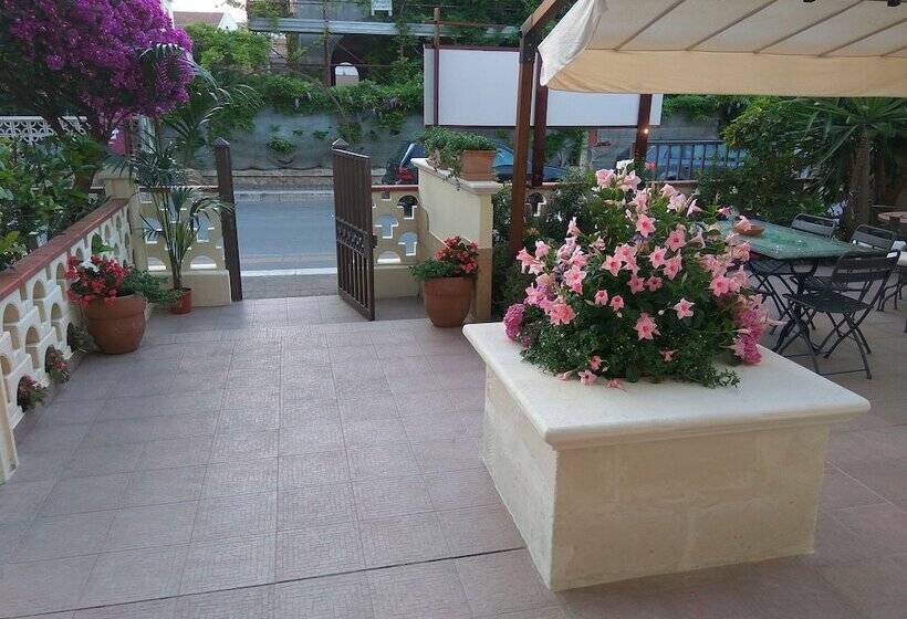 مبيت وإفطار Le Camelie