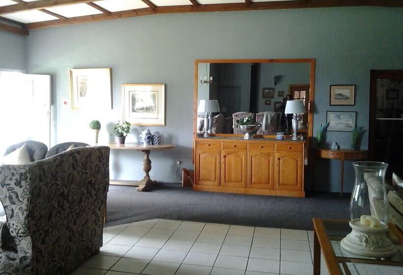 Everglades Hotel & Conference Centre