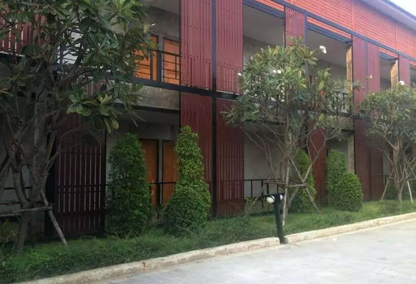 ホテル Buaksee Resort